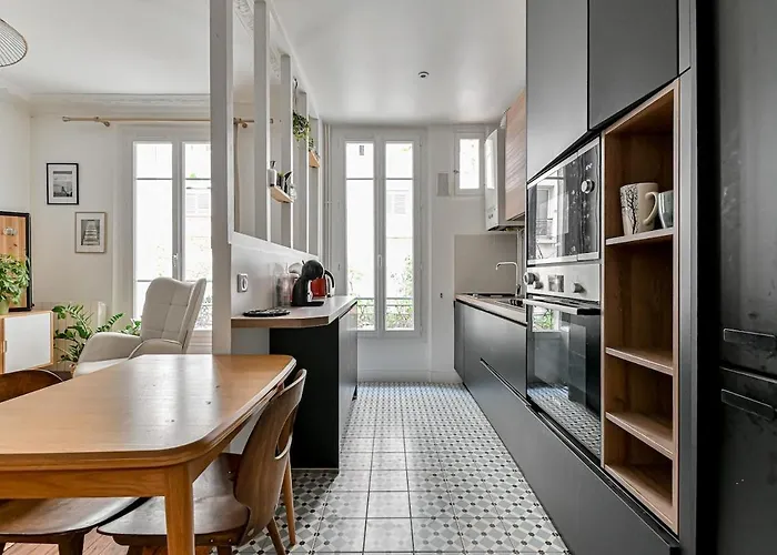 Entier, Porte De Versailles *